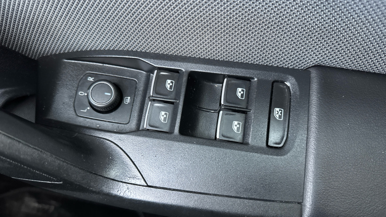 SEAT Leon 1.5 TSI EVO SE Dynamic 5dr Petrol Hatchback